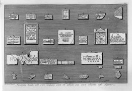 Inscriptions trouvées dans l'excavation identiques sans avoir un