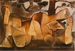 Femelle couchée nue sous le pin