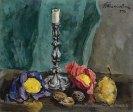 Nature morte avec un chandelier et une poire