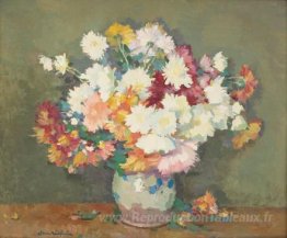 Pipkin avec des chrysanthemums
