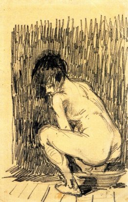 Femme nue accroupie sur un bassin