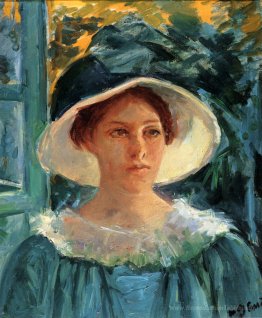 Jeune femme en plein air au soleil