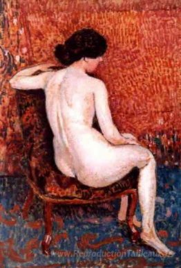 Assis nu sur chaise