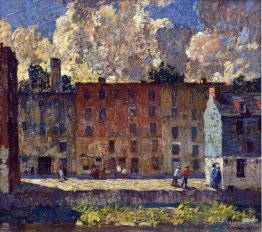Une rangée de immeubles