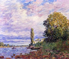 L'effet de la lumière du soleil sur les rives de la Ling