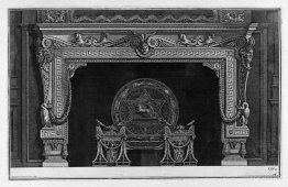 Cheminée: Frieze de rouleaux et chevaux de mer avec un masque ce