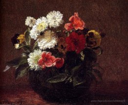 Fleurs dans un pot d'argile