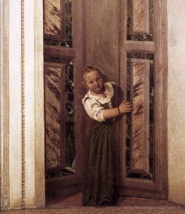 Fille dans l'embrasure de la porte