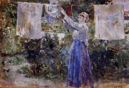 Femme traînant le lavage
