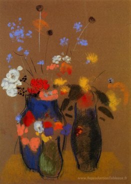 Trois vases de fleurs
