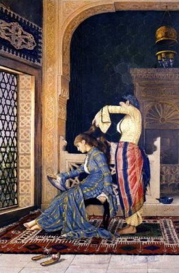 La dame qui a les cheveux peignés