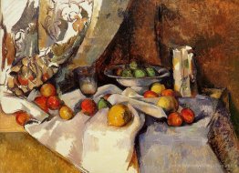 Poste de vie morte, bouteille, tasse et fruits