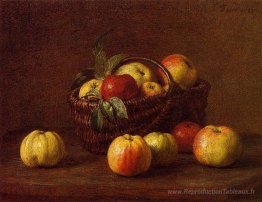 Pommes dans un panier sur une table