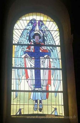 Angel avec la croix (le triptyque l'annonciation)
