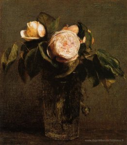 Roses dans un grand verre