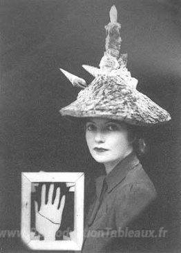 Chapeau de cérémonie pour manger du bouillabaisse