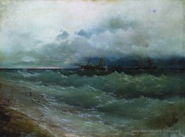 Navires dans la mer Stormy. Lever du soleil