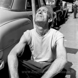 New York (Man Sunning dans la rue)