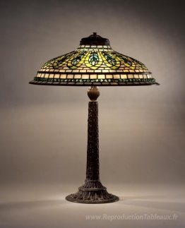 Lampe de bibliothèque. Design indien du narguilé