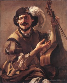 Un bravo riant avec une viol basse et un verre