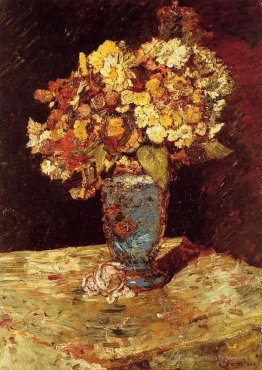 Nature morte avec des fleurs sauvages et de jardin