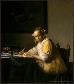 Une dame écrivant