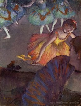 Ballerine et dame avec un fan