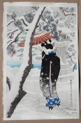 Le terrain d'un sanctuaire shinto dans la neige