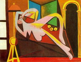 Femme inclinable