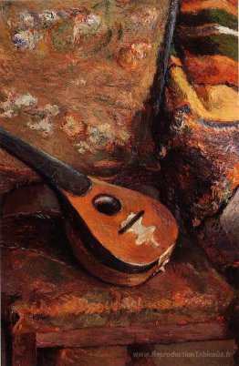 Mandoline sur une chaise