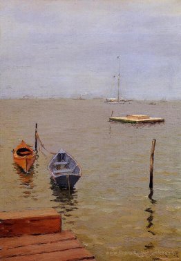 Jour de la plage de bain orageux