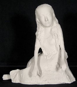 Alice II (pieds non croisés)