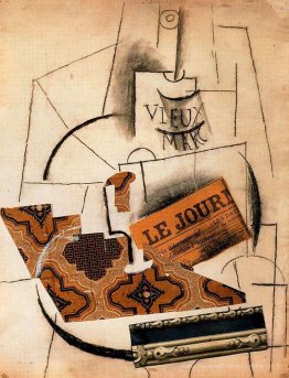 Bouteille de Vieu Marc, verre et journal