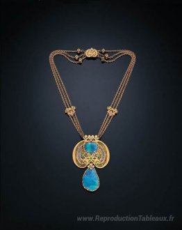 Collier. Opales noirs, grenat démantoïde, saphir, émail, or