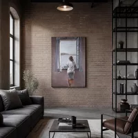 Figurer à une fenêtre — Loft moderne