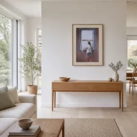 Figurer à une fenêtre — Maison scandinave