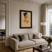Autoportrait avec les mains sur la poitrine — Appartement parisien