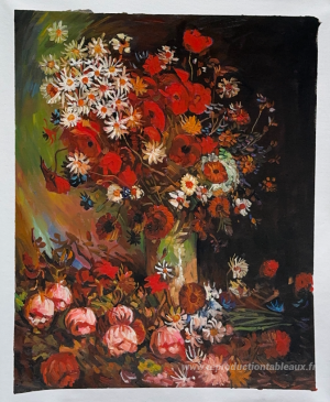 Vase avec coquelicots, canons de maïs, pivoines et chrysanthemum